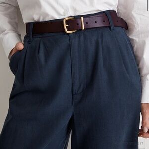 Madewell Essential Brown Leather Belt with Gold Buckle - Size XS